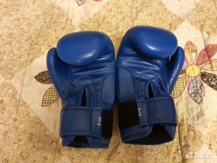 Боксерские перчатки детские 4 oz Demix