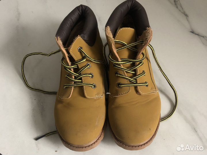 Ботинки демисезонные для мальчика 32,33