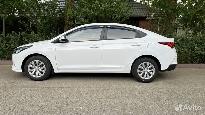 Hyundai Solaris 1.6 AT, 2021, 42 000 км