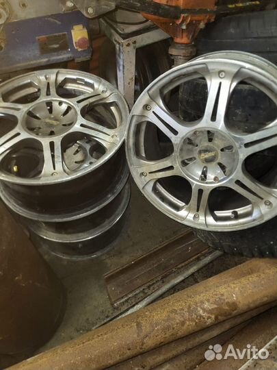 Литые диски r16