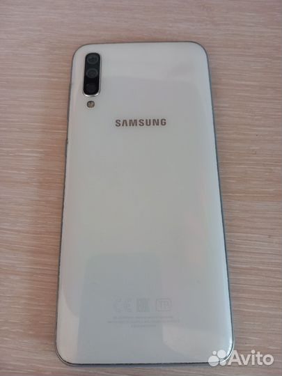 Samsung Galaxy A50, 6/128 ГБ