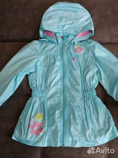 Куртки, ветровка, жилетка на девочку