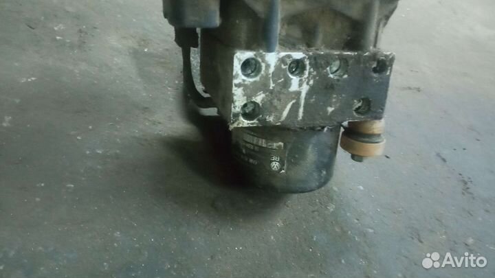 Блок ABS Фольксваген Поло 3