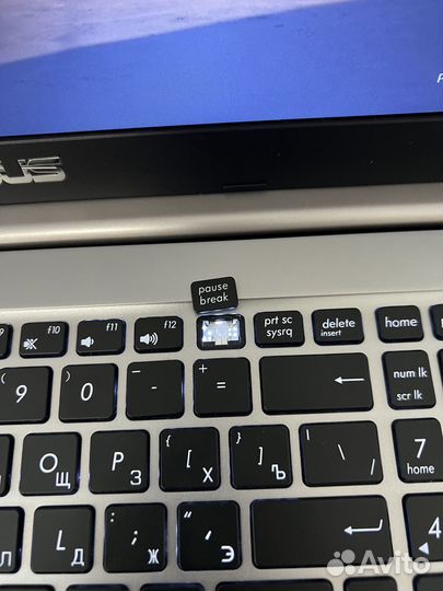 Ноутбук asus K501UX i7 6500U 8 GB SSD+HDD 950M 2GB