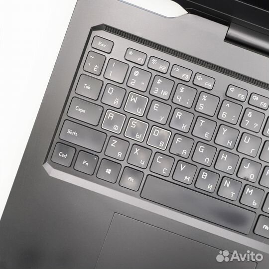 Honor Hunter v700 RTX 2060/i7-10750H/16GB/512GB