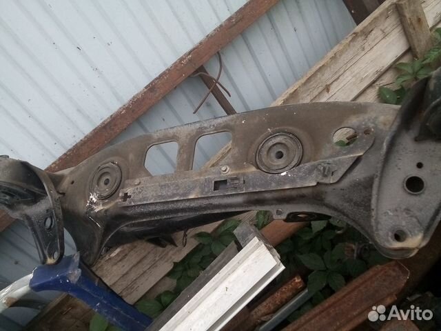 Задний подрамник мерседес 124 E 500