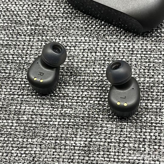 Беспроводные наушники JBL wave 100 TWS чёрные б/у