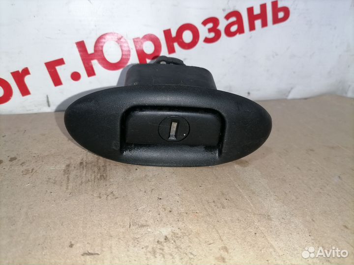 Ручка багажника Renault Megane 1 cедан