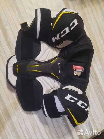 Нагрудник хоккейный