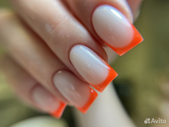 Маникюр и педикюр