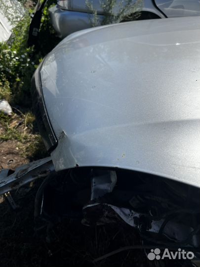 Капот на LADA priora