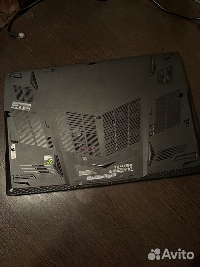 MSI raider ge73 8RF