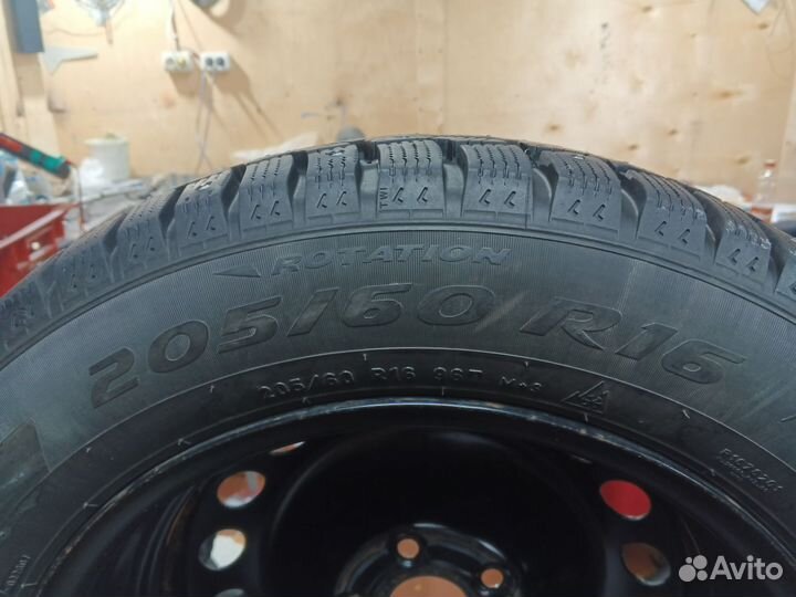 Pirelli Ice Zero 205/60 R16 96T