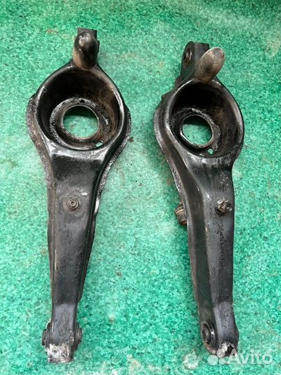 Рычаг подвески задний Mazda 3 BK 1.6 Z6 2005