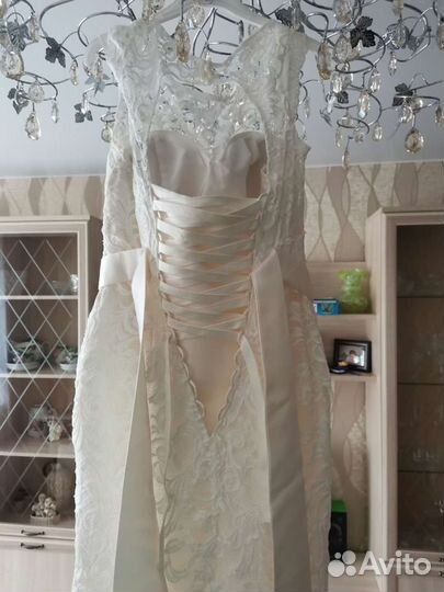 Платье свадебное
