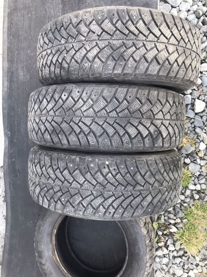 Bfgoodrich G-Force Stud 205/65 R15