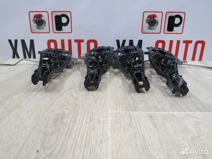 Кронштейн ручки двери Opel Astra H