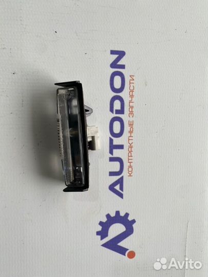 Плафон подсветки багажника Toyota Camry ACV40