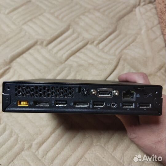 Lenovo thinkcentre m715q
