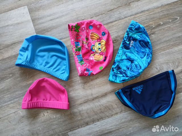 Шапочки и очки для плавания