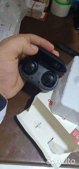 Беспроводные наушники новые