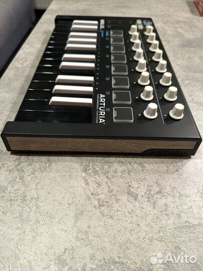 Midi клавиатура Arturia Minilab mk2