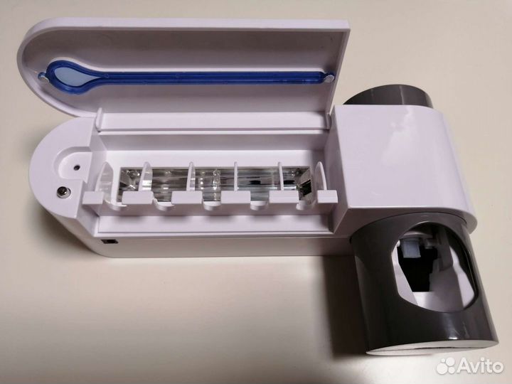 Новый держатель-стилиризатор для зубных щеток