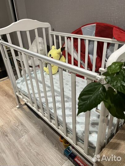 Детская кроватка