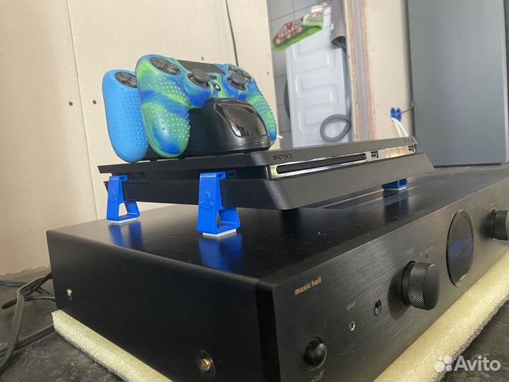 Sony PS4 4 slim 1tb + подписка + Knak 2