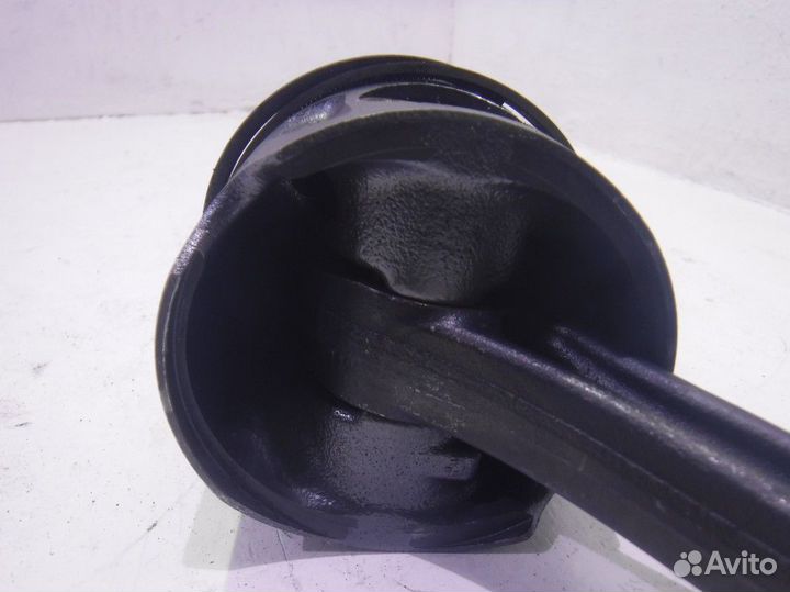 Поршень с шатуном Мерседес