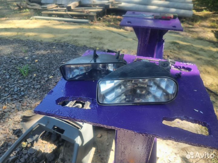 Фара противотуманная Cadillac Escalade 2