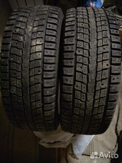 Dunlop SP Winter Ice 01 205/65 R16