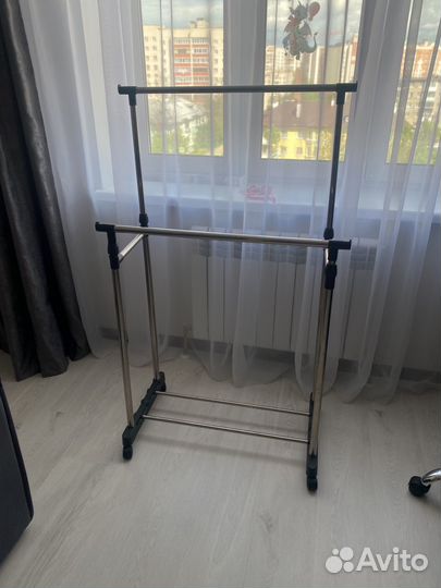 Вешалка напольная, телескопическая