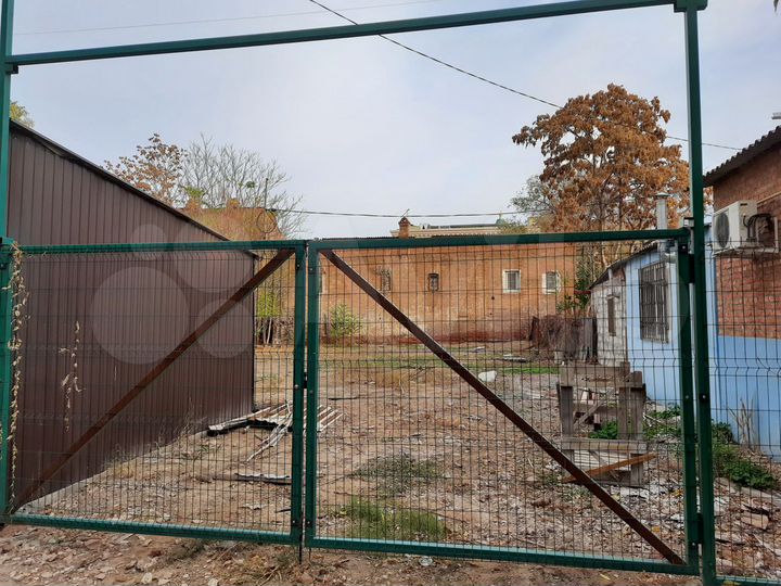 Павильон 50 м² с участком 600 метров