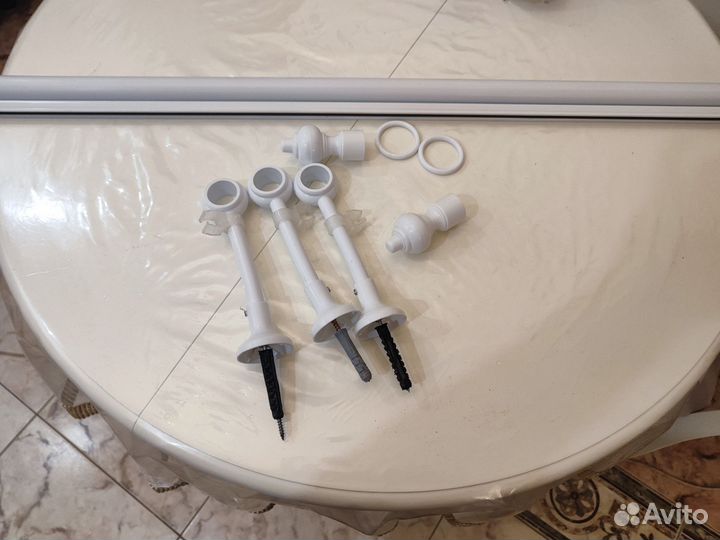 Карнизы для штор настенный 2,1 метр бу