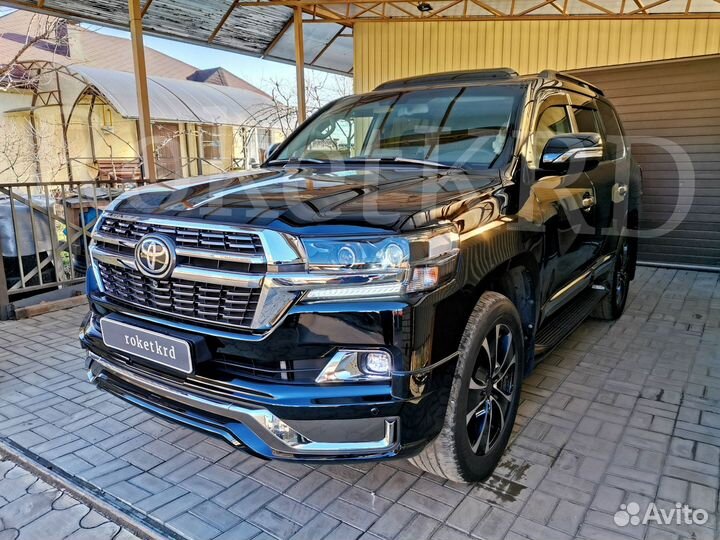 Рестайлинг Toyota Land Cruiser 200 2016+ D8764