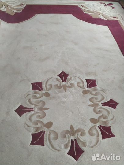 Ковер шерстяной