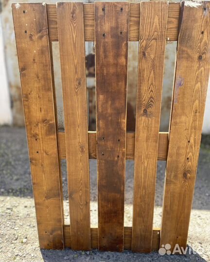 Паллеты для интерьера поддоны