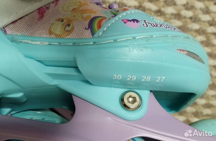 Роликовые коньки