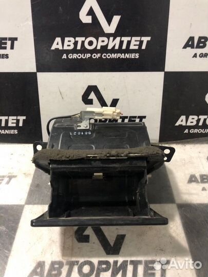 Пепельница Toyota Markii JZX100 1jzge