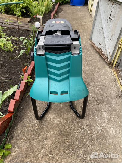 Садовый измельчитель Bosch AXT 25D