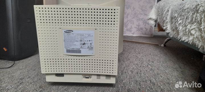 Старый монитор от компьютера пентиум-2на запчасти