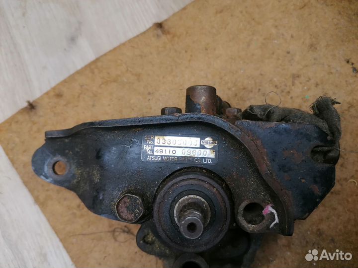 Насос гур Nissan Terrano 1