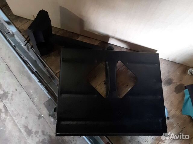 Полка металлическая, для тв, приставки и тд