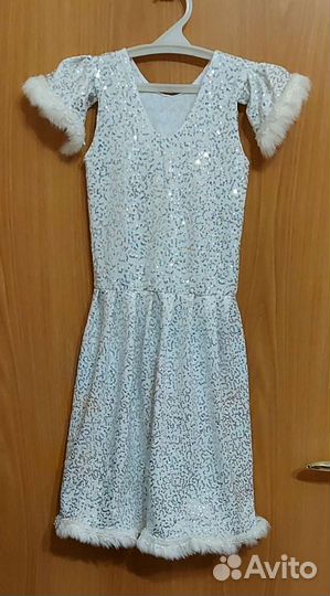 Новогодние костюмы и наряды