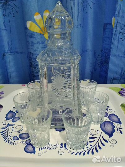 Набор стеклянный (кувшин и стопки)
