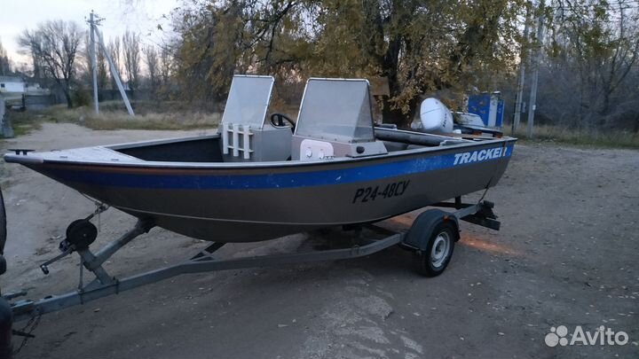 Лодка tracker 16 W
