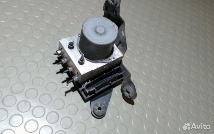 Блок абс 8200430798 Renault Megane II 2006 - 2008 года