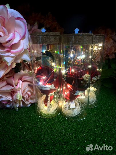 Роза в колбе с подсветкой