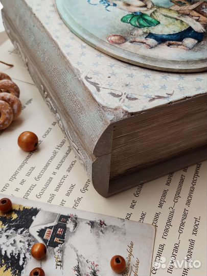 Деревянная шкатулка книга. Зайчик